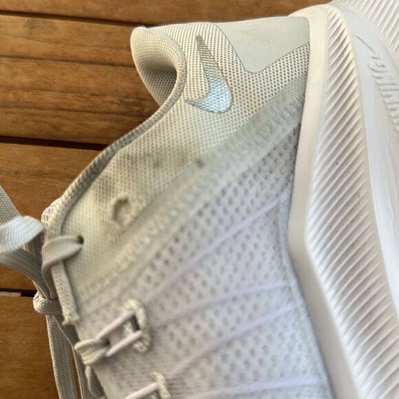 WOMEN'S NIKE QUEST 4 RUNNING SHOES 9 - Picture 7 of 9